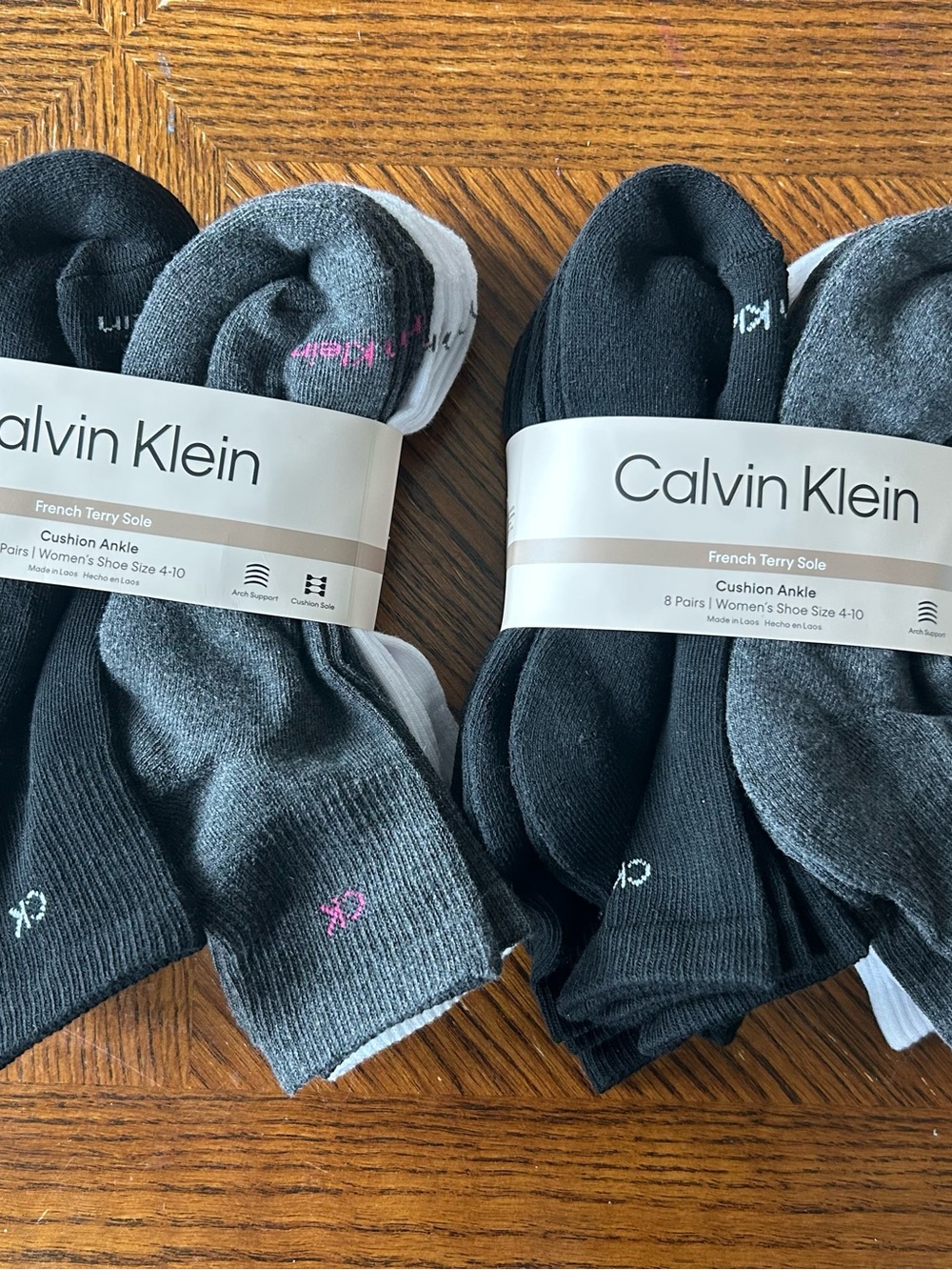 Calvin Klein women French Terry Sole  Cushion Ankle Socks 16 pack